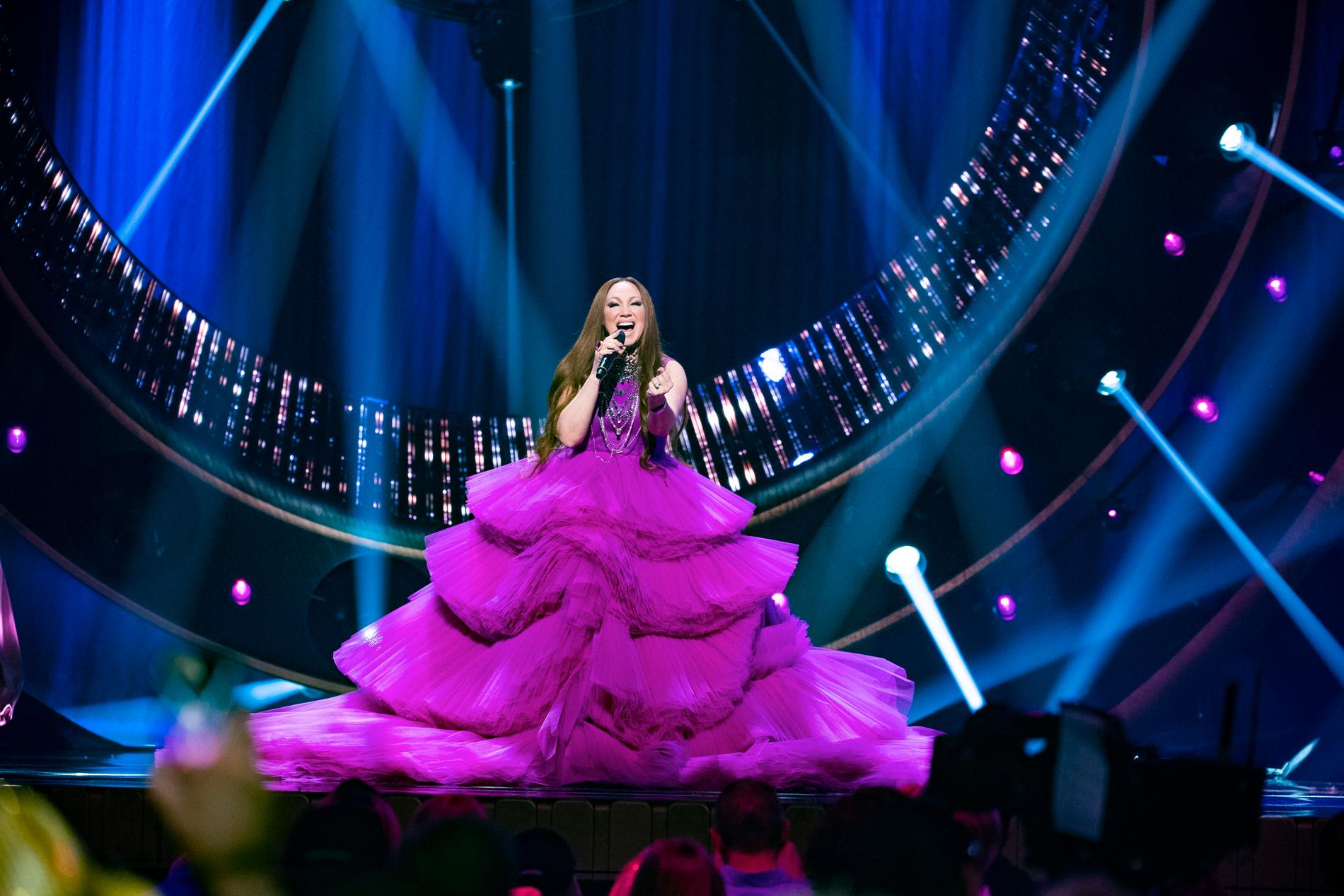 Charlotte Perrellis klänning i Melodifestivalen 2019 