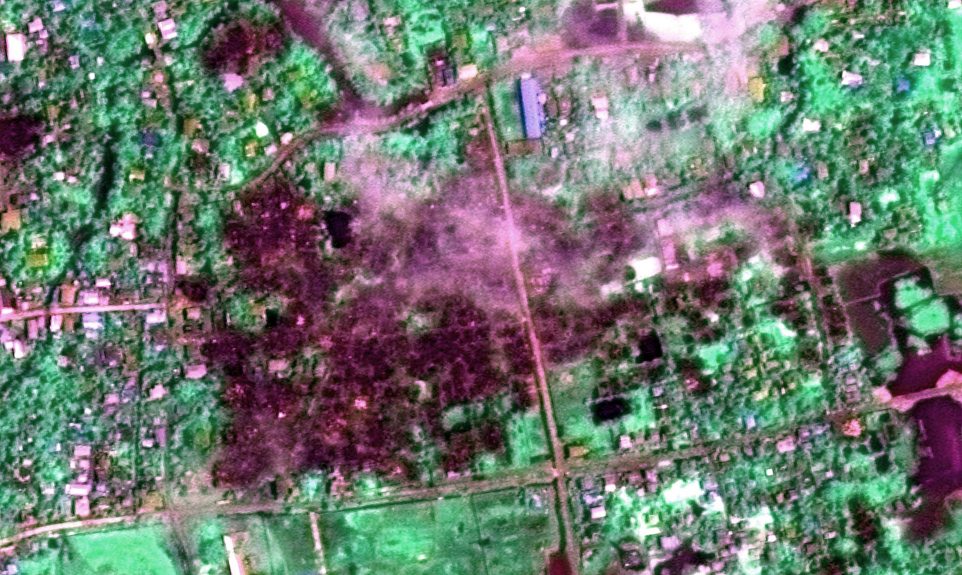 En satellitbild från Human Rights Wath uppges visa brända Rohingya-byar