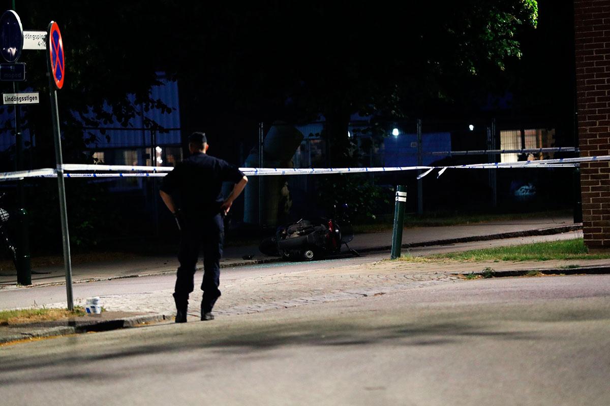 Polisen utreder om det finns något samband mellan skjutningen i natt och de dödliga skjutningar som drabbat Malmö tidigare i veckan. 