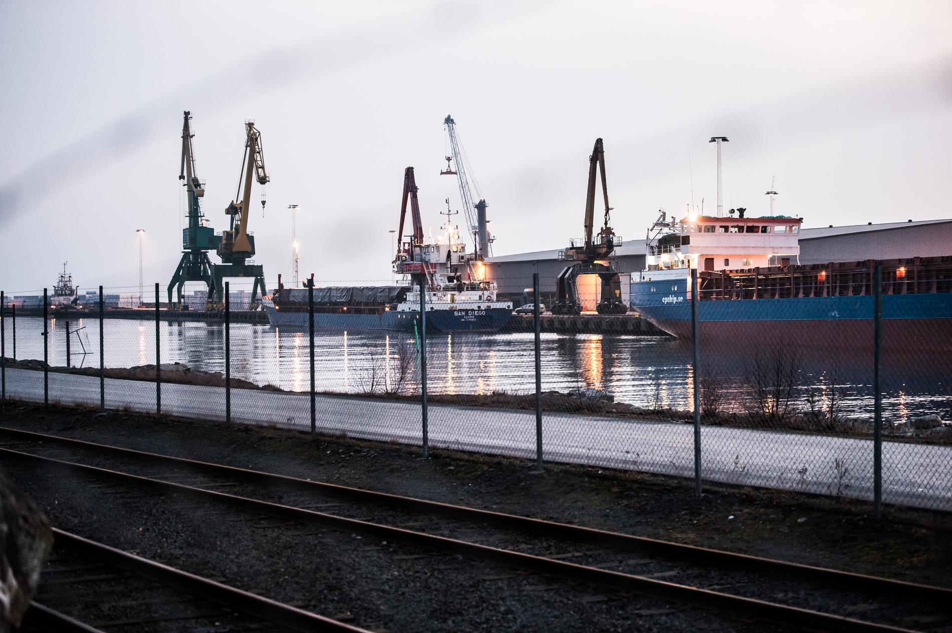 Hamnar är potentiella kärnvapenmål. På bilden Stilleryds hamn i Karlshamn. Arkivbild.