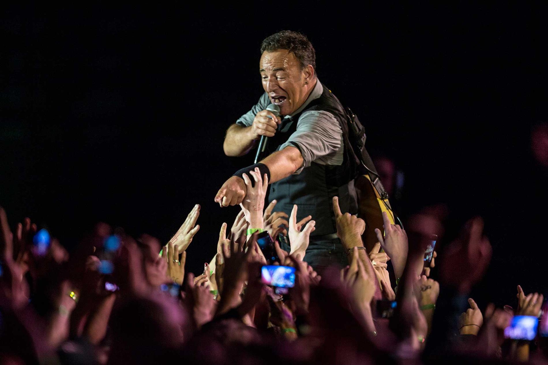 Bruce Springsteen har publikrekordet på Friends (56840) satt 2013.