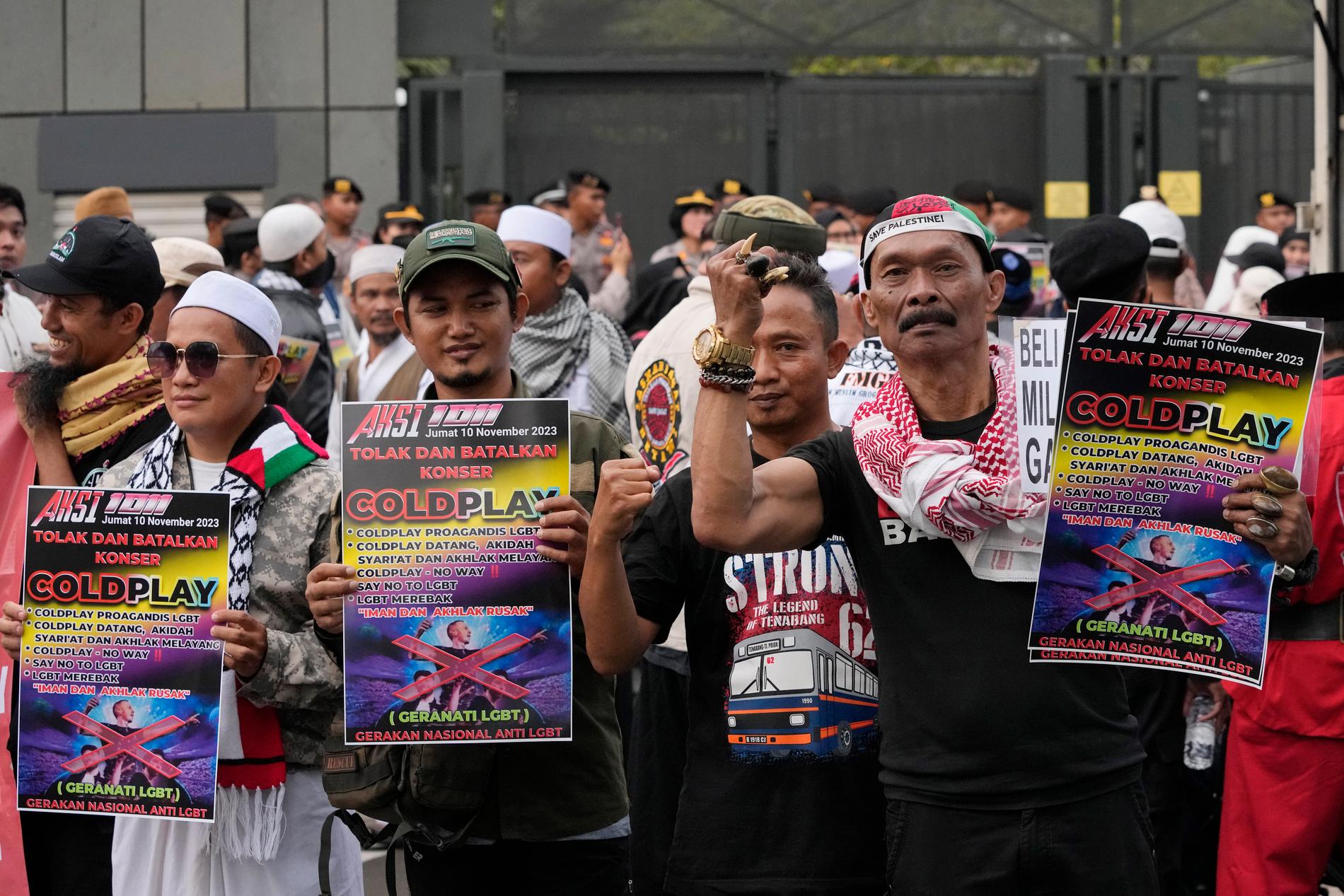 Inför Coldplays konsert i Indonesien samlades demonstranter utanför den brittiska ambassaden i Jakarta. Arkivbild.