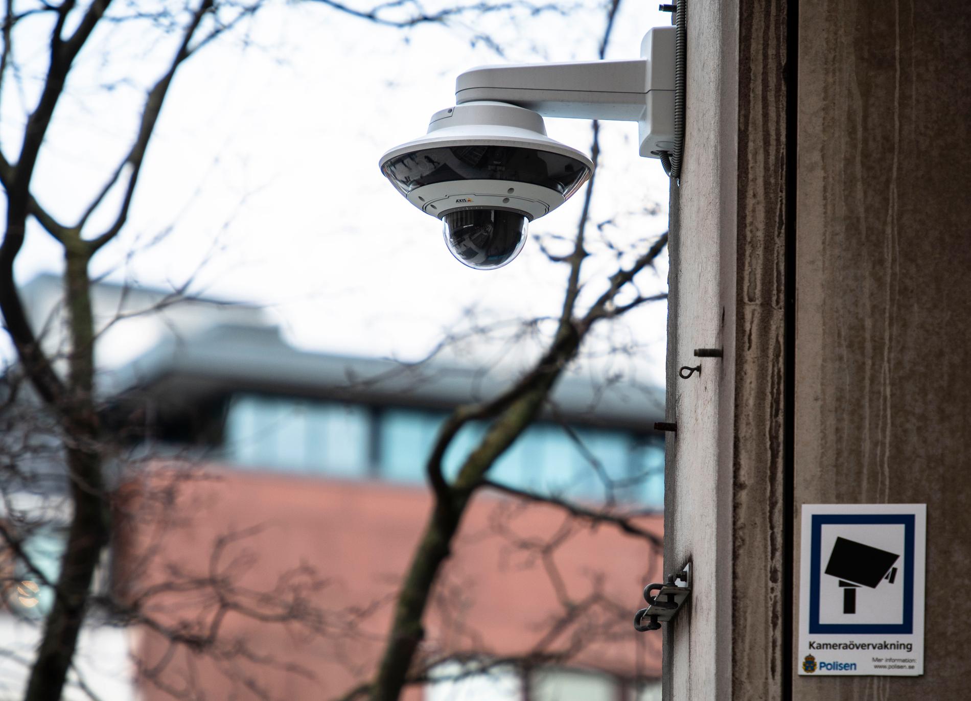 Övervakningskamera vid Sergels torg i Stockholm.