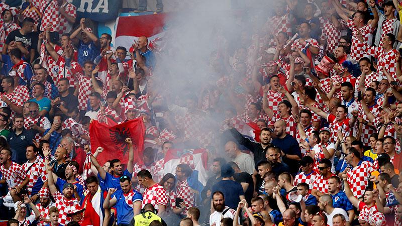Kroatiska fans i matchen mot Turkiet.