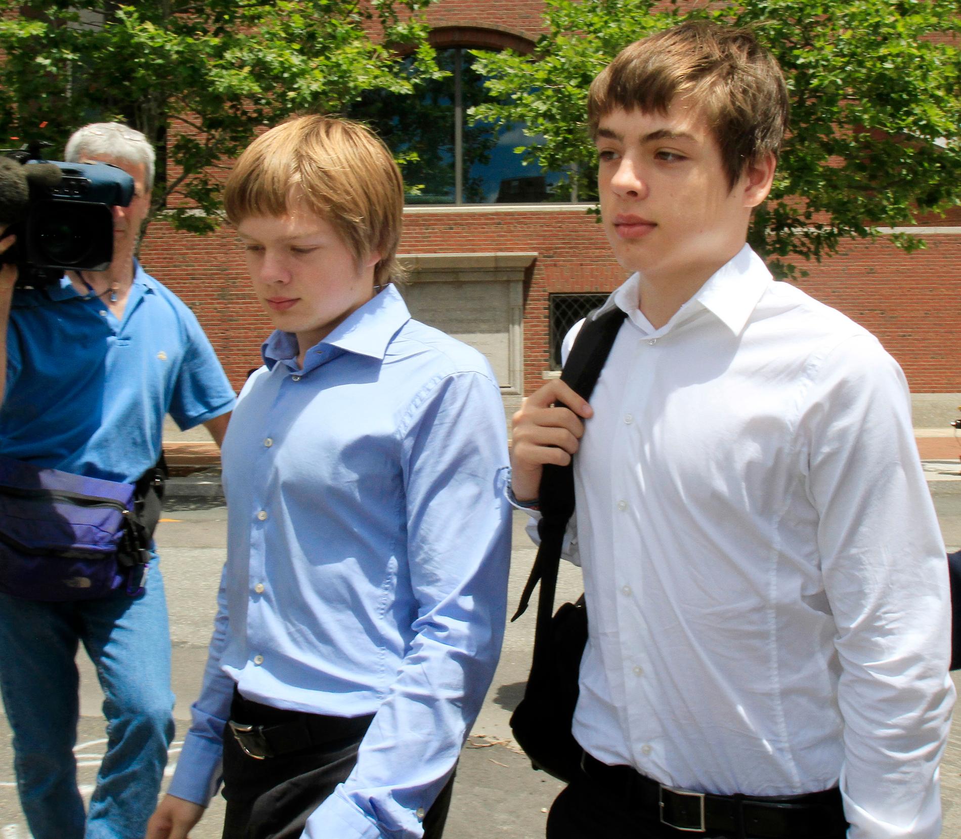 Bröderna Alexander och Timothy Vavilov får behålla sina kanadensiska medborgarskap efter att deras föräldrar avslöjats som ryska spioner. Arkivbild tagen inte långt efter att föräldrarna gripits 2010.