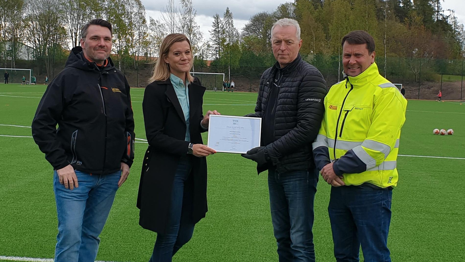 Uppsala först i världen med FIFA-godkänd granulatfri konstgräsplan.