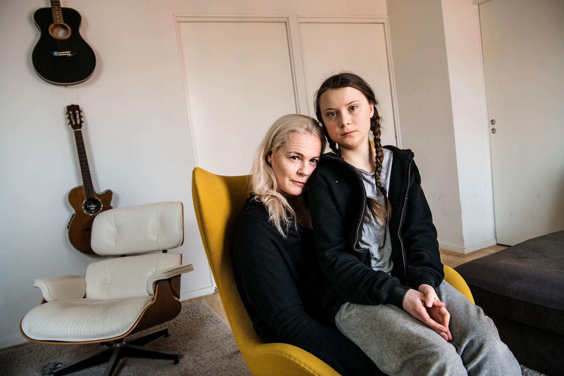 Greta Thunberg och hennes mamma, operasångerskan Malena Ernman. Arkivbild.