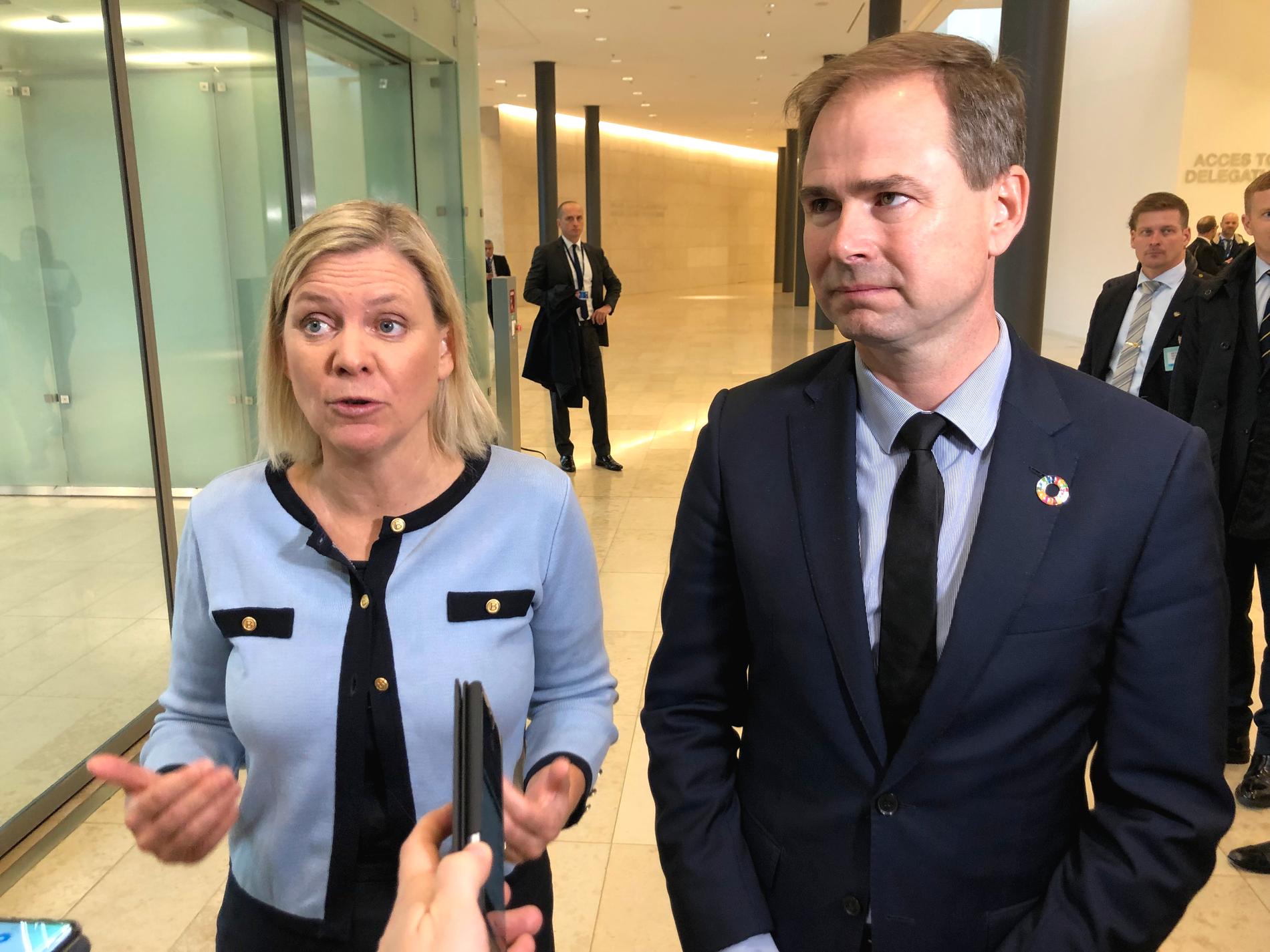 Finansminister Magdalena Andersson och hennes danske kollega Nicolai Wammen talade i oktober gemensamt om vikten av en sparsam EU-budget. Arkivbild.