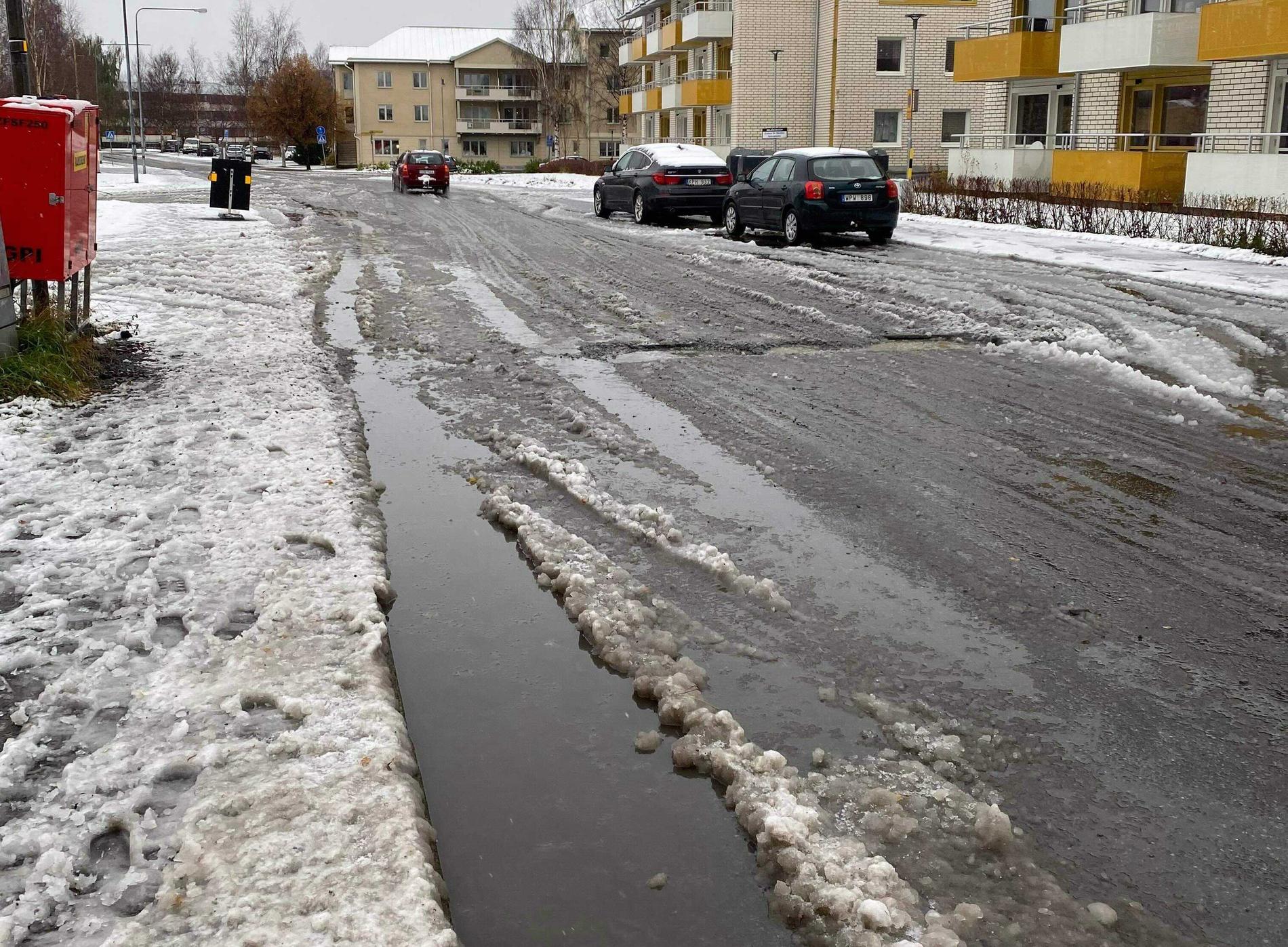 Snöiga vägar i Skellefteå. 