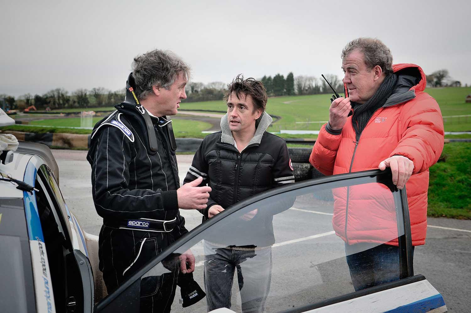 Top gear-programledarna James May, Richard Hammond och Jeremy Clarkson.