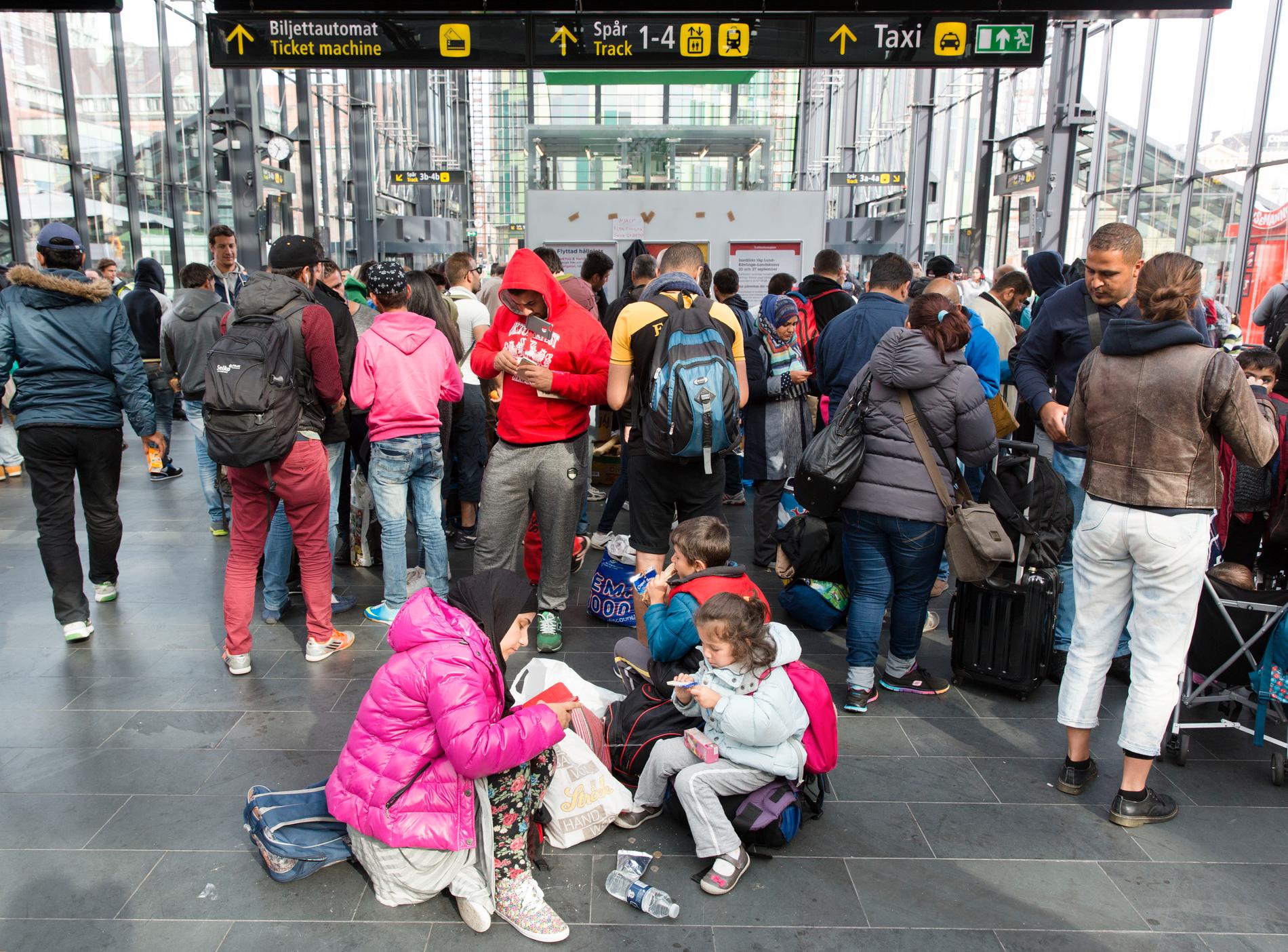 Flyktingar på Malmö centralstation.