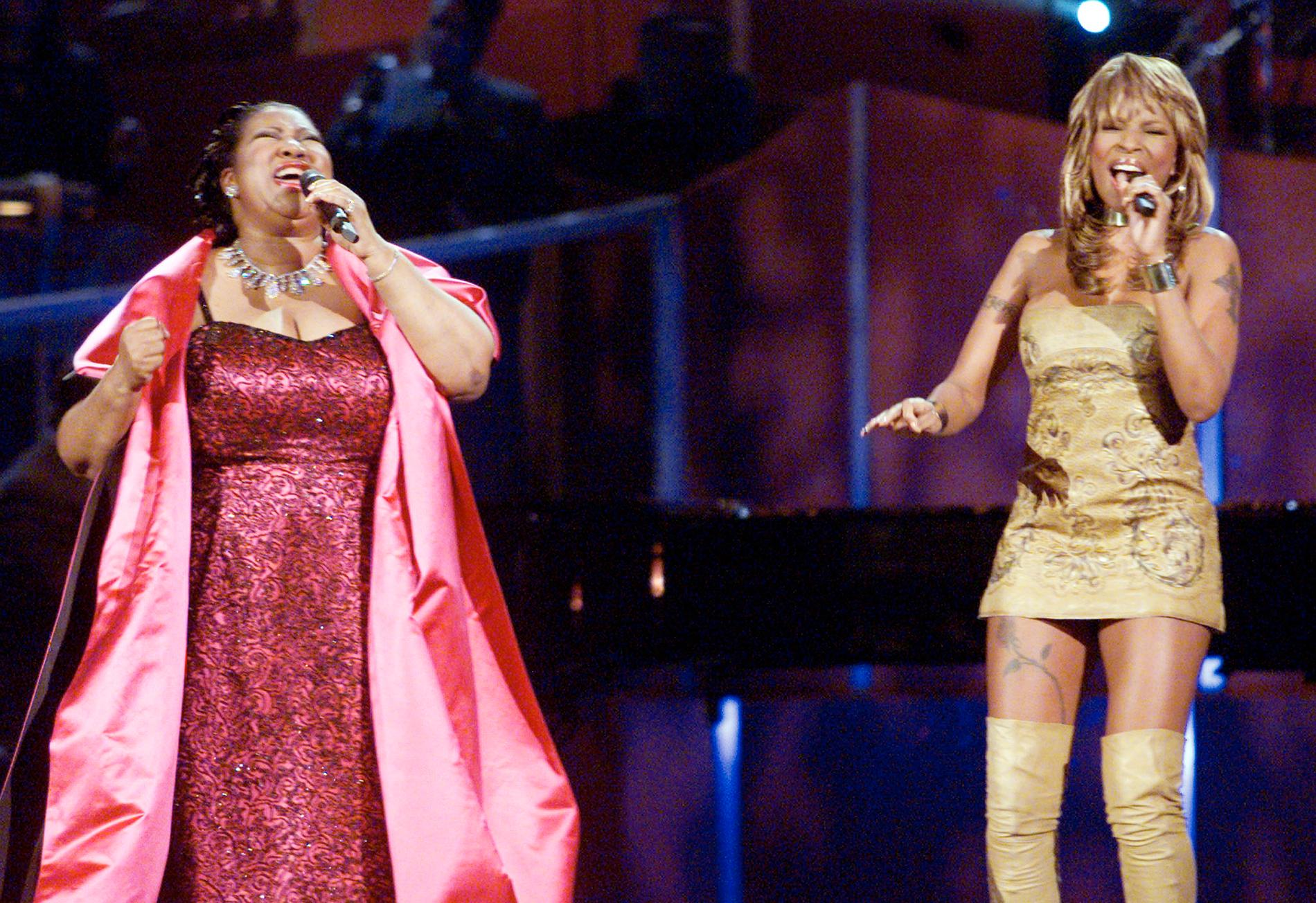 2001 uppträdde soulstjärnan tillsammans med bland andra Mary J Blige i VH1:s specialkonsert ”Divas live: The one and only Aretha Franklin.