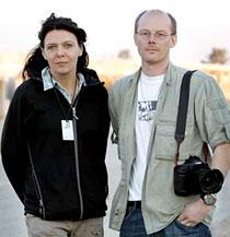 Johanne Hildebrandt och fotografen Mats Strand i Irak.