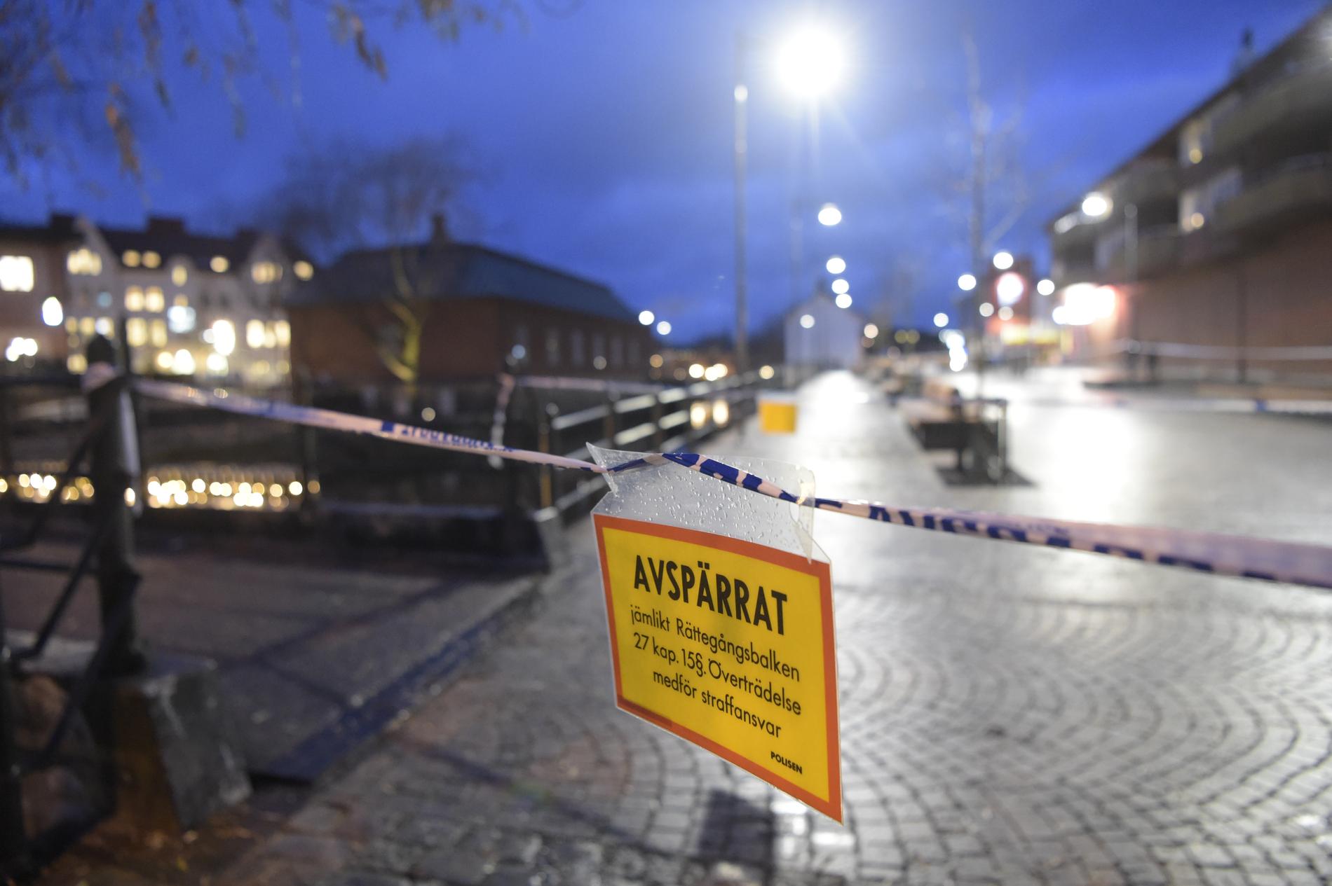 En man blev skjuten i centrala Falun sent på torsdagskvällen.
