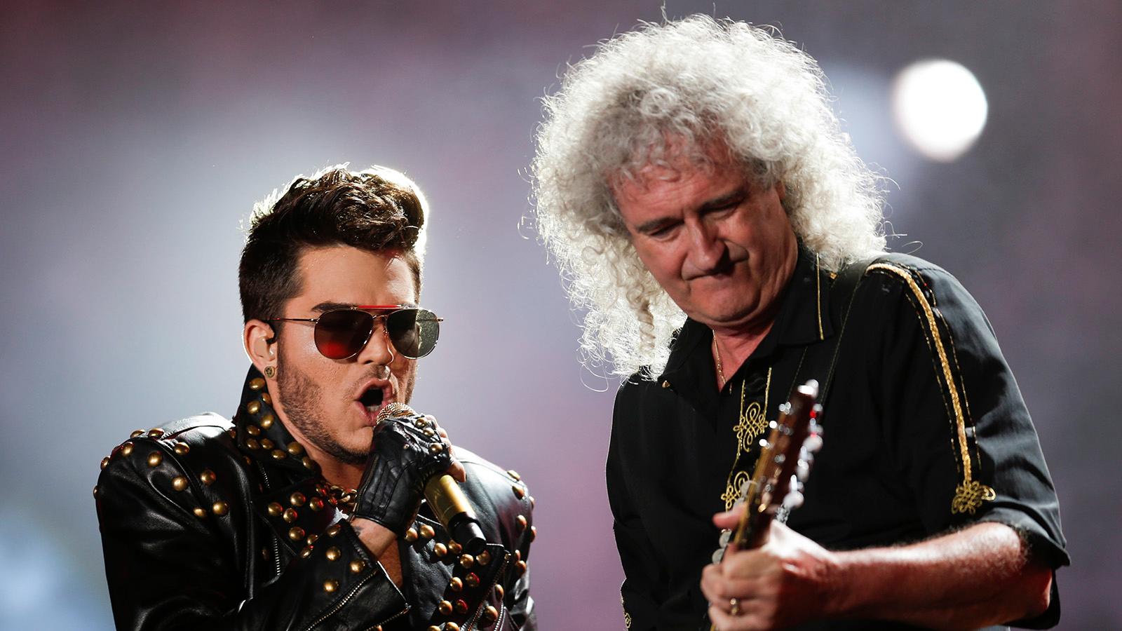 Adam Lambert och Brian May i Queen.