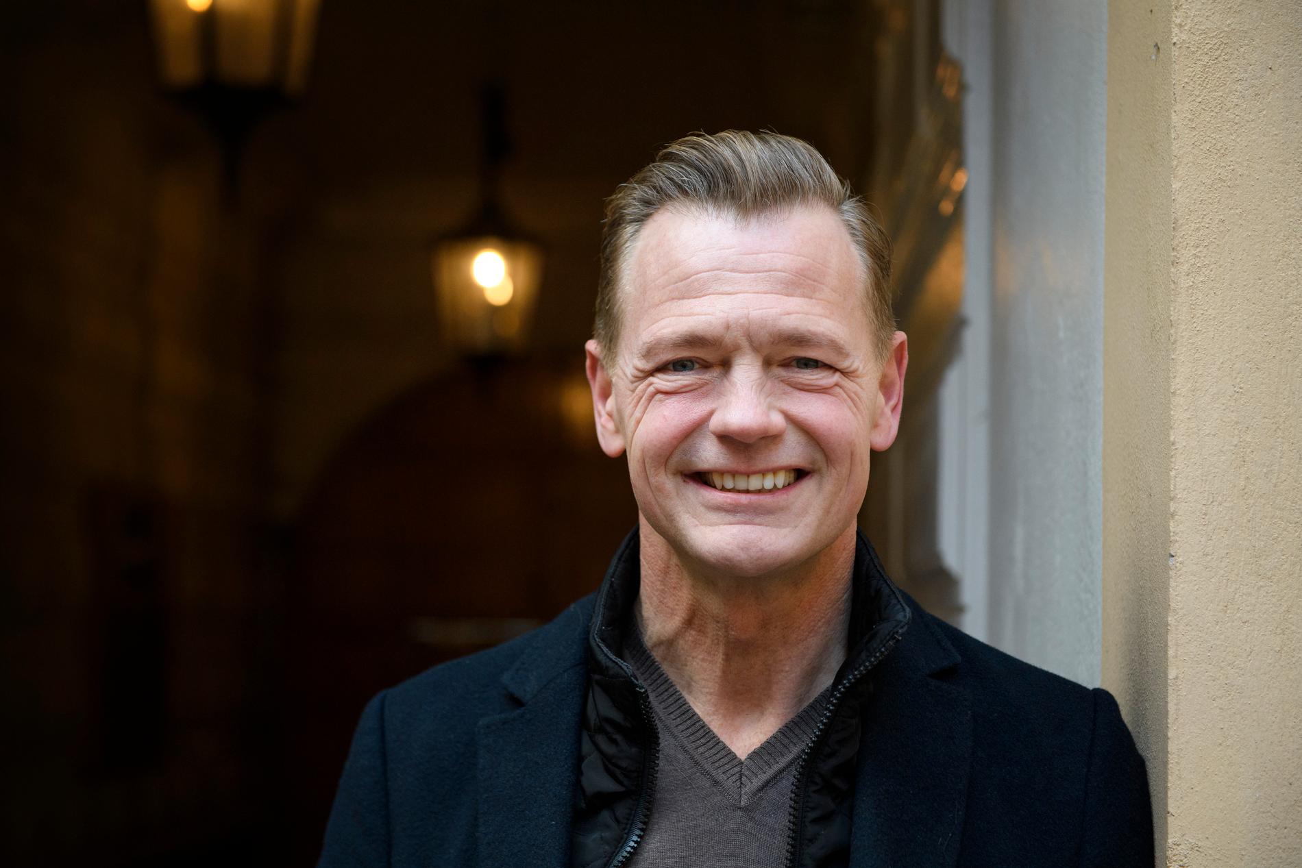 Regissören Mårten Klingberg tränar själv varje dag och har baserat den manliga huvudrollen i "Ur spår" på sig själv.