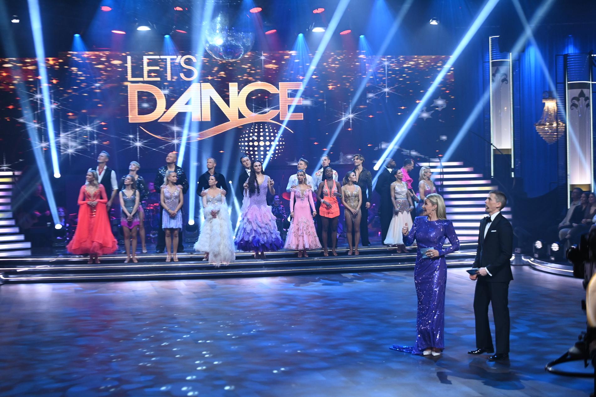 Alla deltagarna i ”Let’s Dance” väntar på resultatet. 