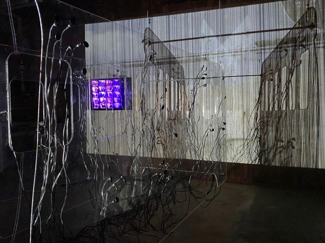 Dror Feilers "Amygdala non stop" från hans utställning ”Att tända en sten” på Kummelholmen.