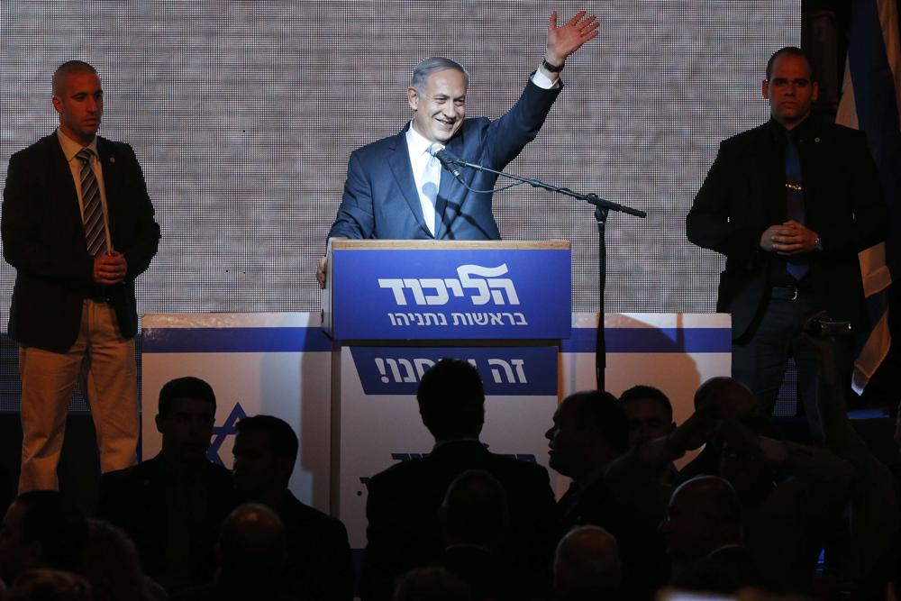 Allt pekar på att Benjamin Netanyahu behåller makten i Israel.