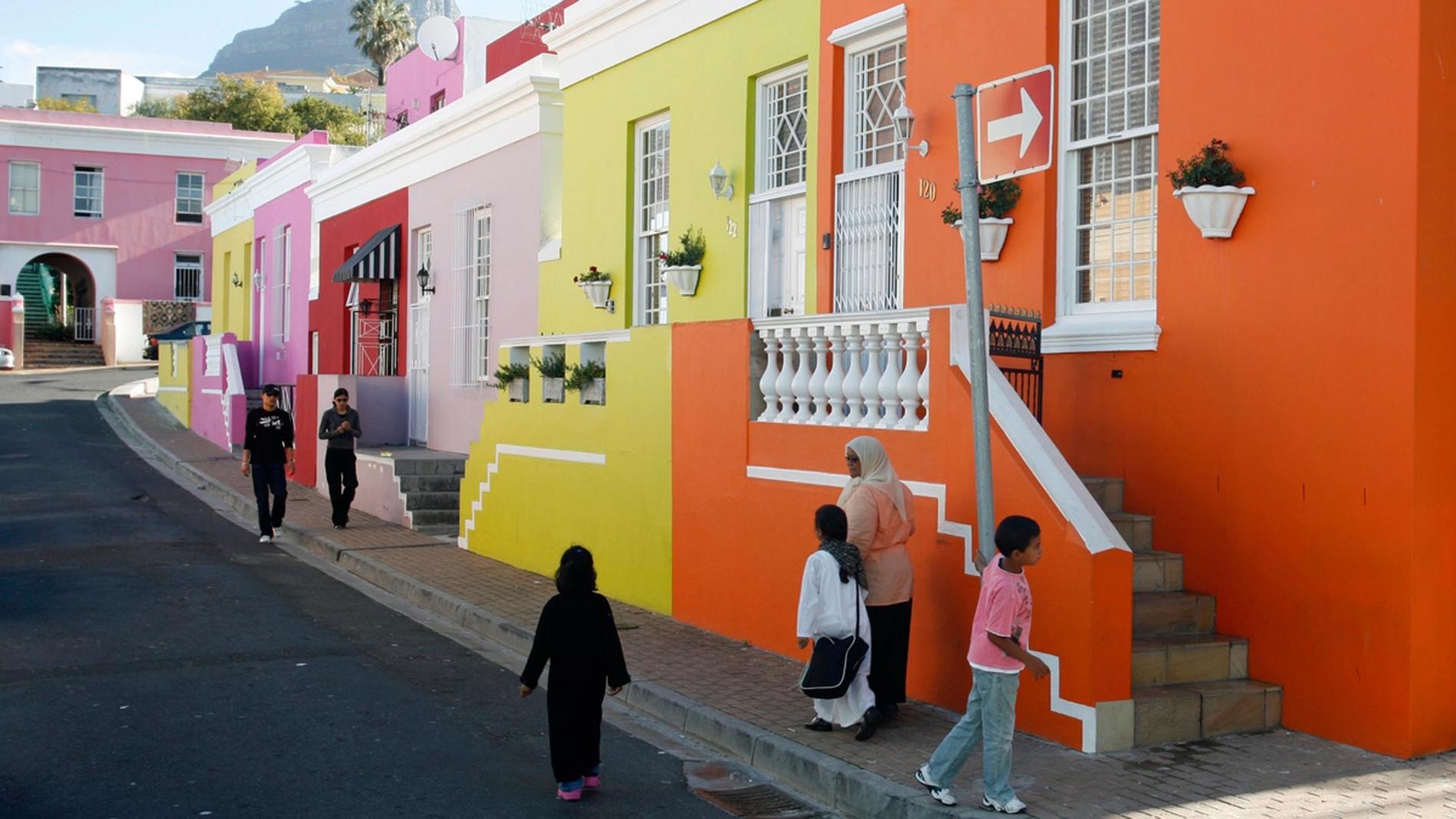 Färggranna hus i stadsdelen Bo-Kaap. Här finns några av stans bästa hantverksbutiker.