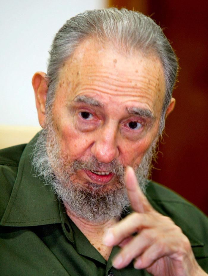 Fidel Castro gör comeback i det offentliga. I dag fyller han 84 år.