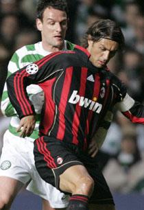 Jubilaren Paolo Maldini gjorde sin 100:e CL-match mot Celtic.