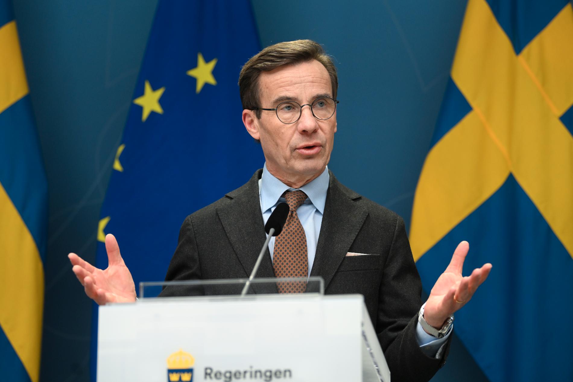 Statsminister Ulf Kristersson (M) vid pressträffen.