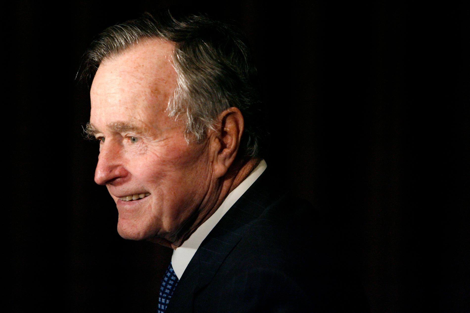 Expresident George H W Bush har avlidit, 94 år gammal.