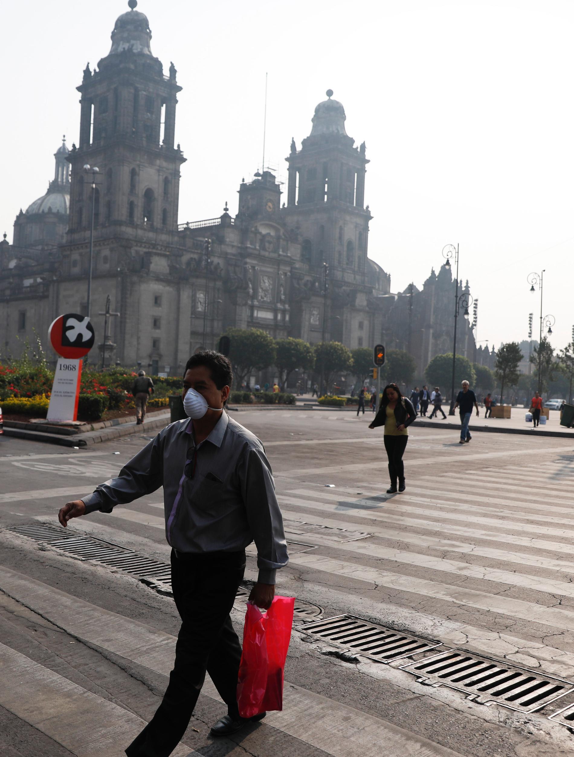Myndigheterna i Mexico city har utlyst miljönödläge.
