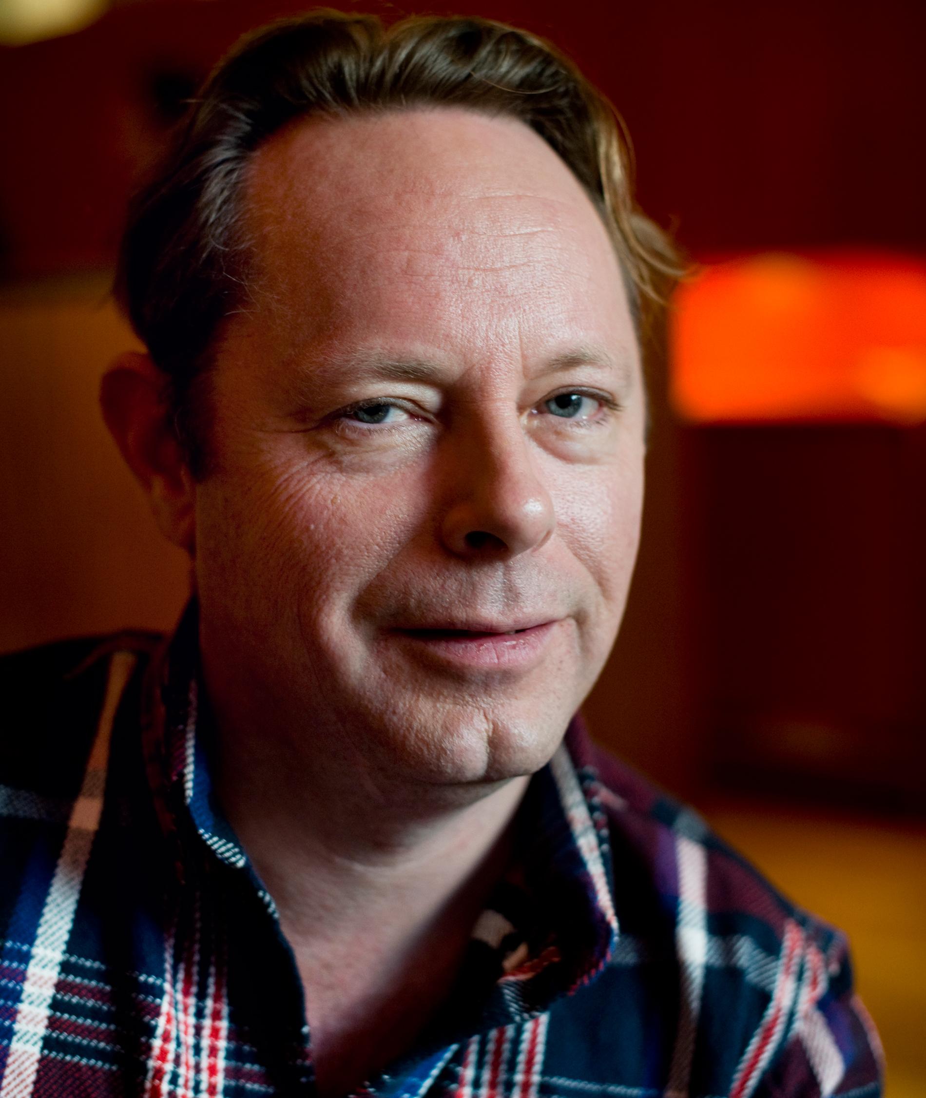 Lars Lundström, som ligger bakom svenska tv-serier "Äkta människor" och "Labyrint".