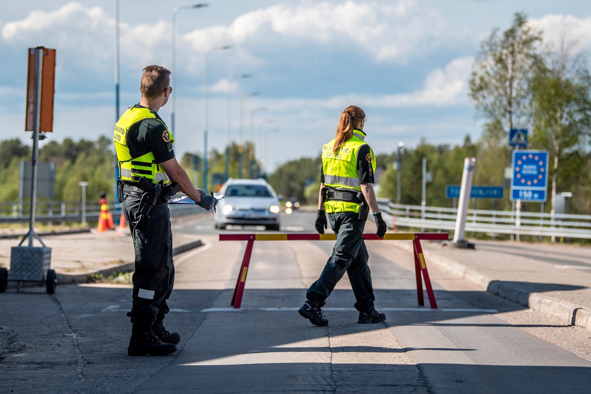 Gränsen över Torneälven från Sverige till finska kommunen Pello bevakas av Gränsbevakningsväsendet. I juni väntas kontrollerna tas bort.