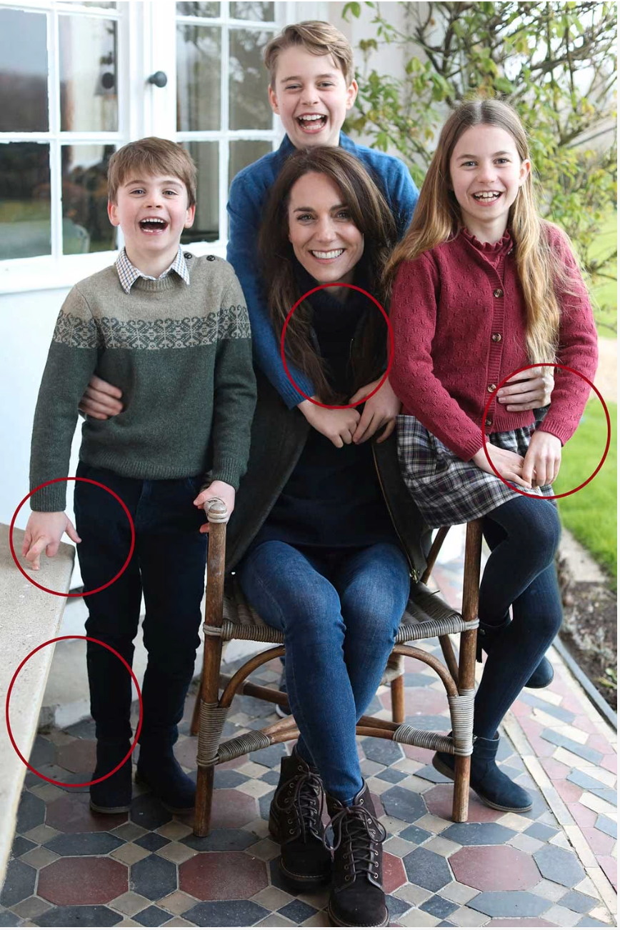 Bilden på Kate Middleton och hennes barn publicerades i lördags. Ganska snart drogs den tillbaka av de tre bildbyråer som publicerat den med motiveringen att den var manipulerad.