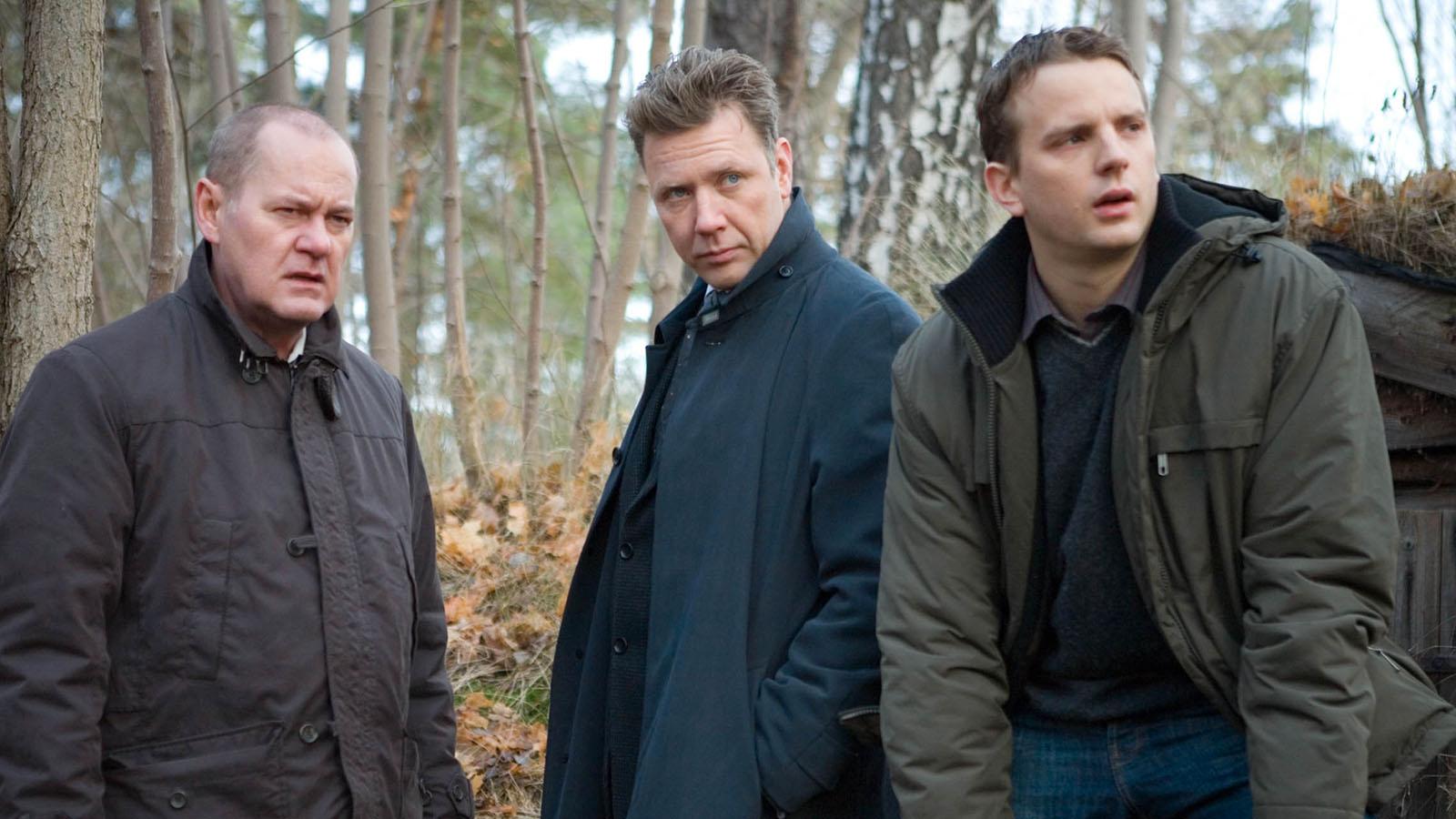 Peter Haber, Mikael Persbrandt och Måns Nathanaelson i ”Beck”.