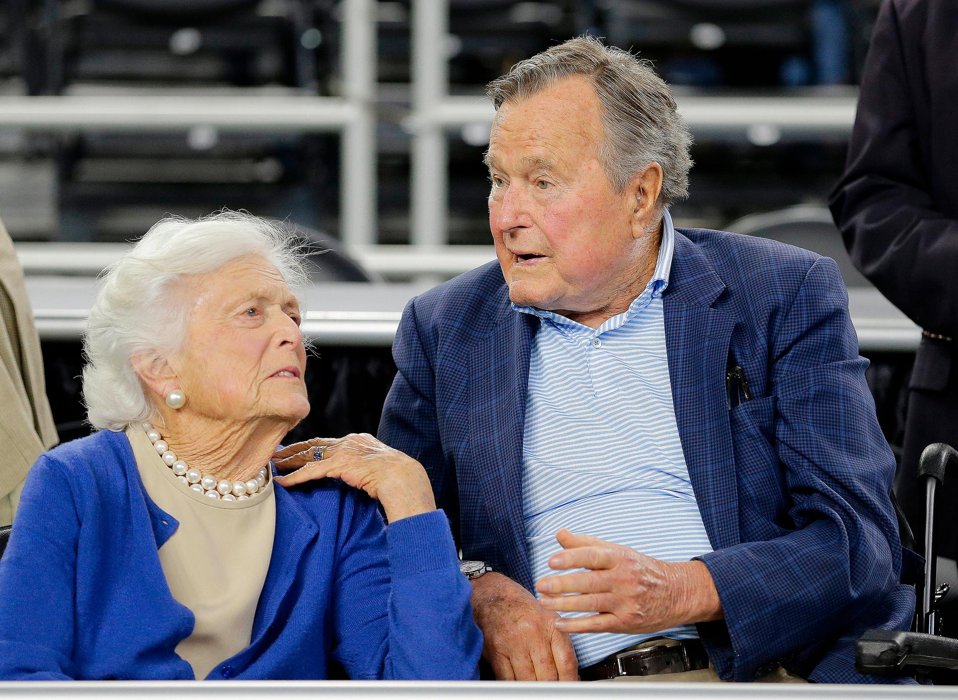 Barbara Bush och hennes make, förre detta presidenten, George H W Bush. 