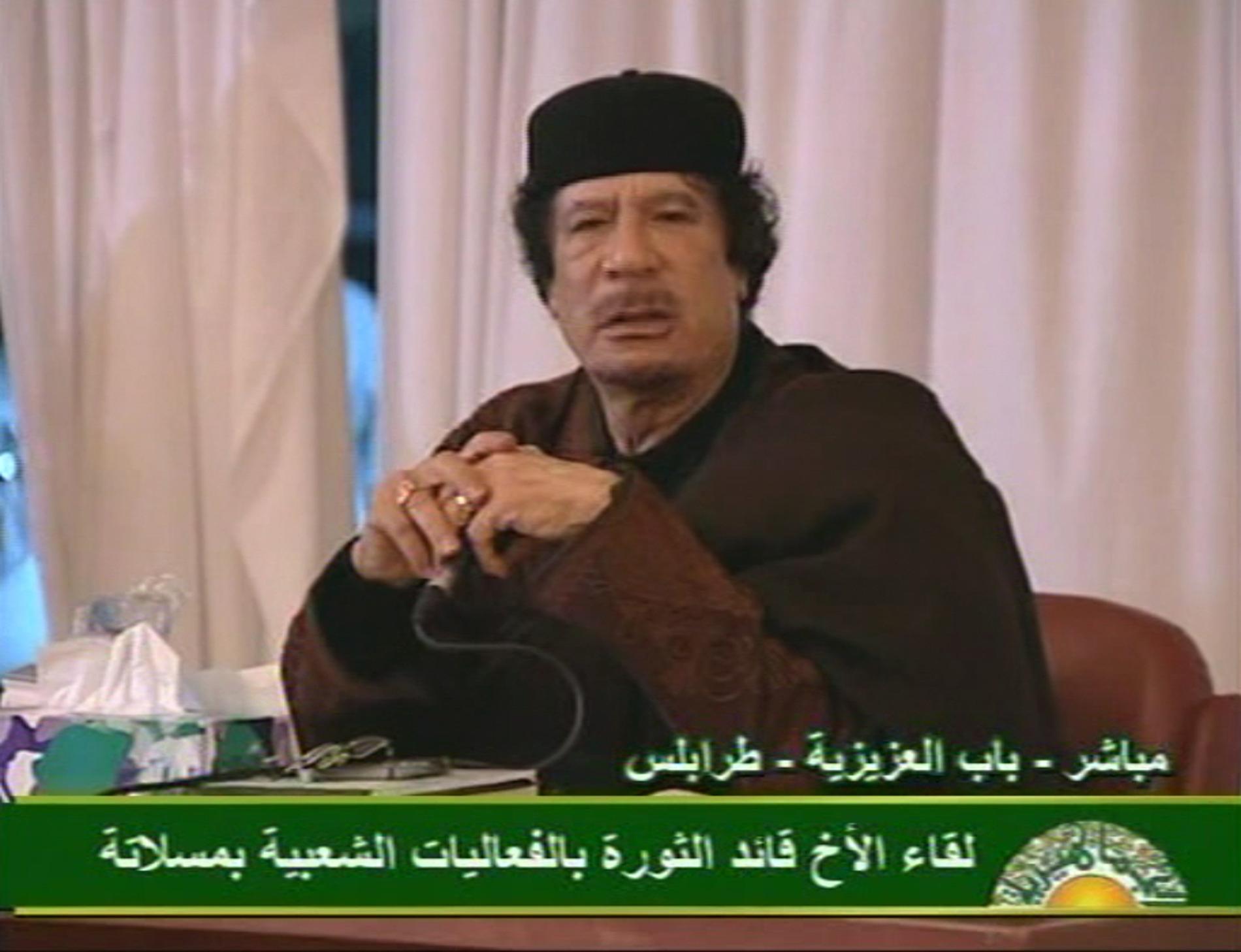 ”INGEN NÅD” Gaddafi höll ett hotfullt radiotal i går innan FN röstade om flygförbudet. ”Lämna Benghazi. Vi kommer att slå ned förrädarna. Vi kommer inte visa någon nåd eller barmhärtighet.
