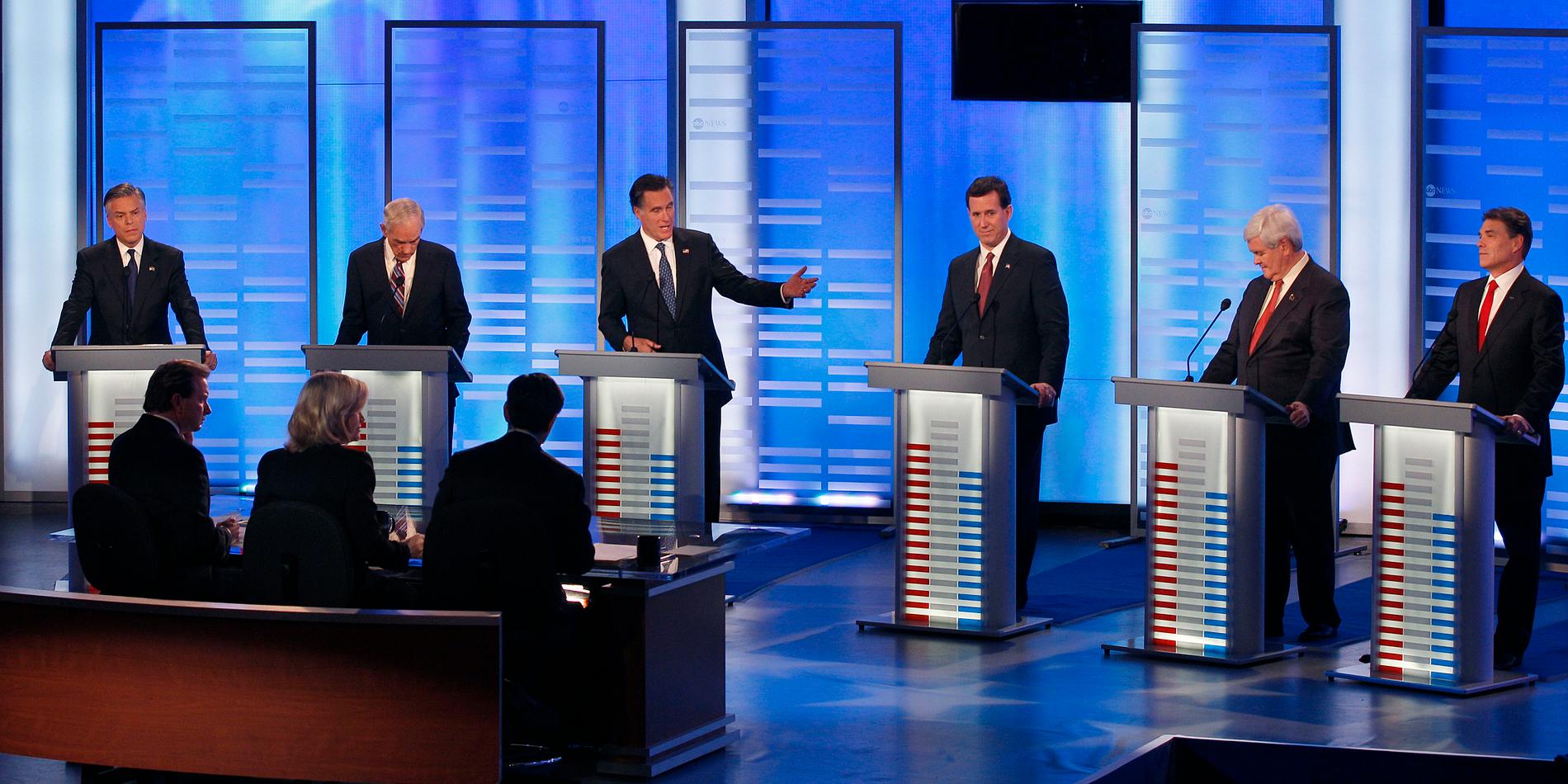 De republikanska presidentkandidaterna i nattens debatt.
