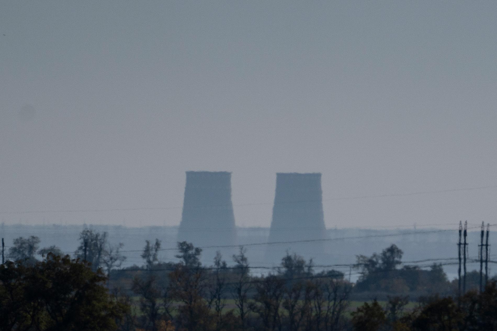 Hårda strider vid kärnkraftverket i Zaporizjzja.