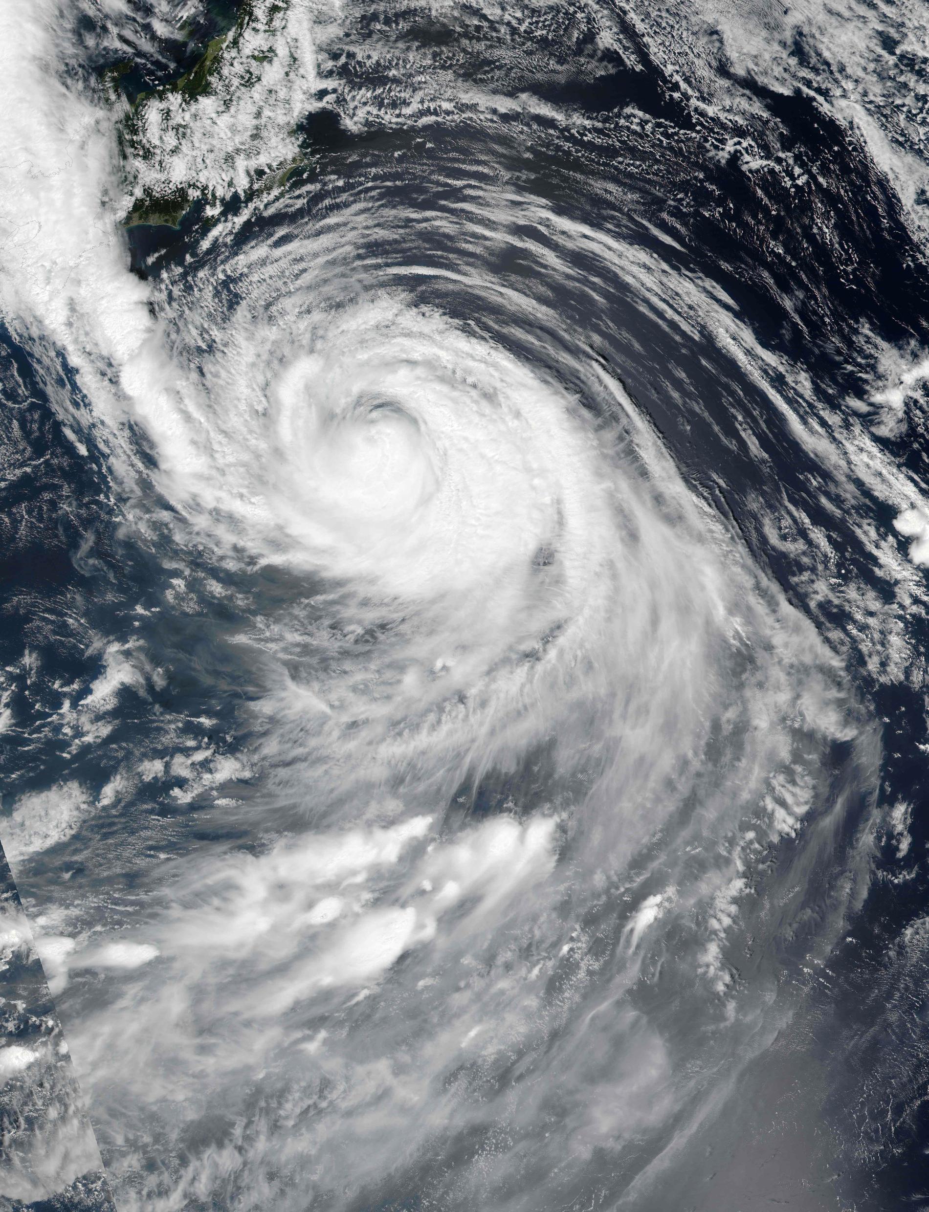 En satellitbild av tyfonen Lionrock.