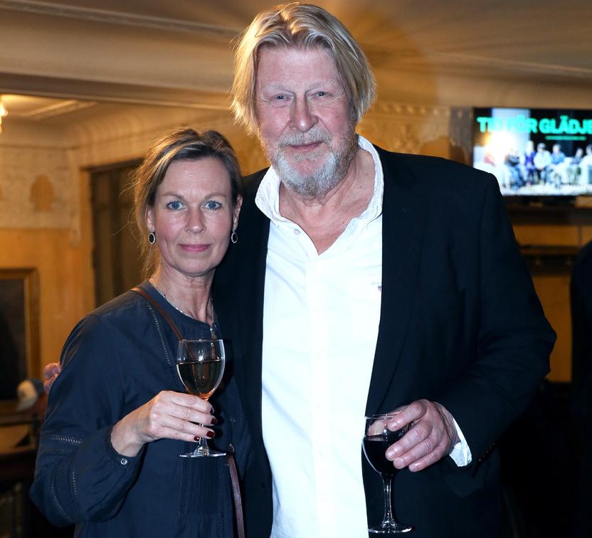 Rolf Lassgård med nya kärleken Beatrice.
