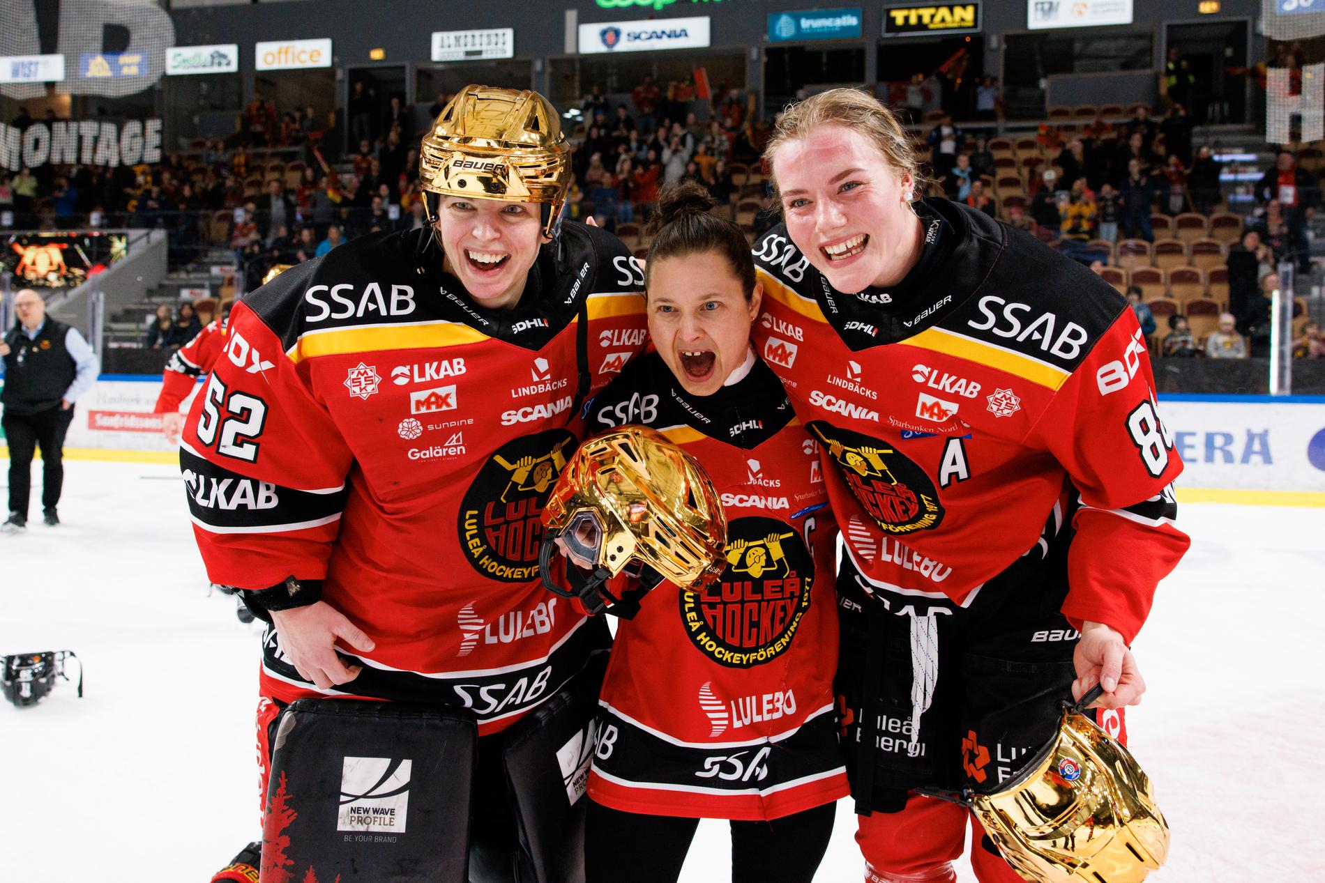 Luleås målvakt Sara Grahn, Jenni Hiirikoski och Ronja Savolainen.