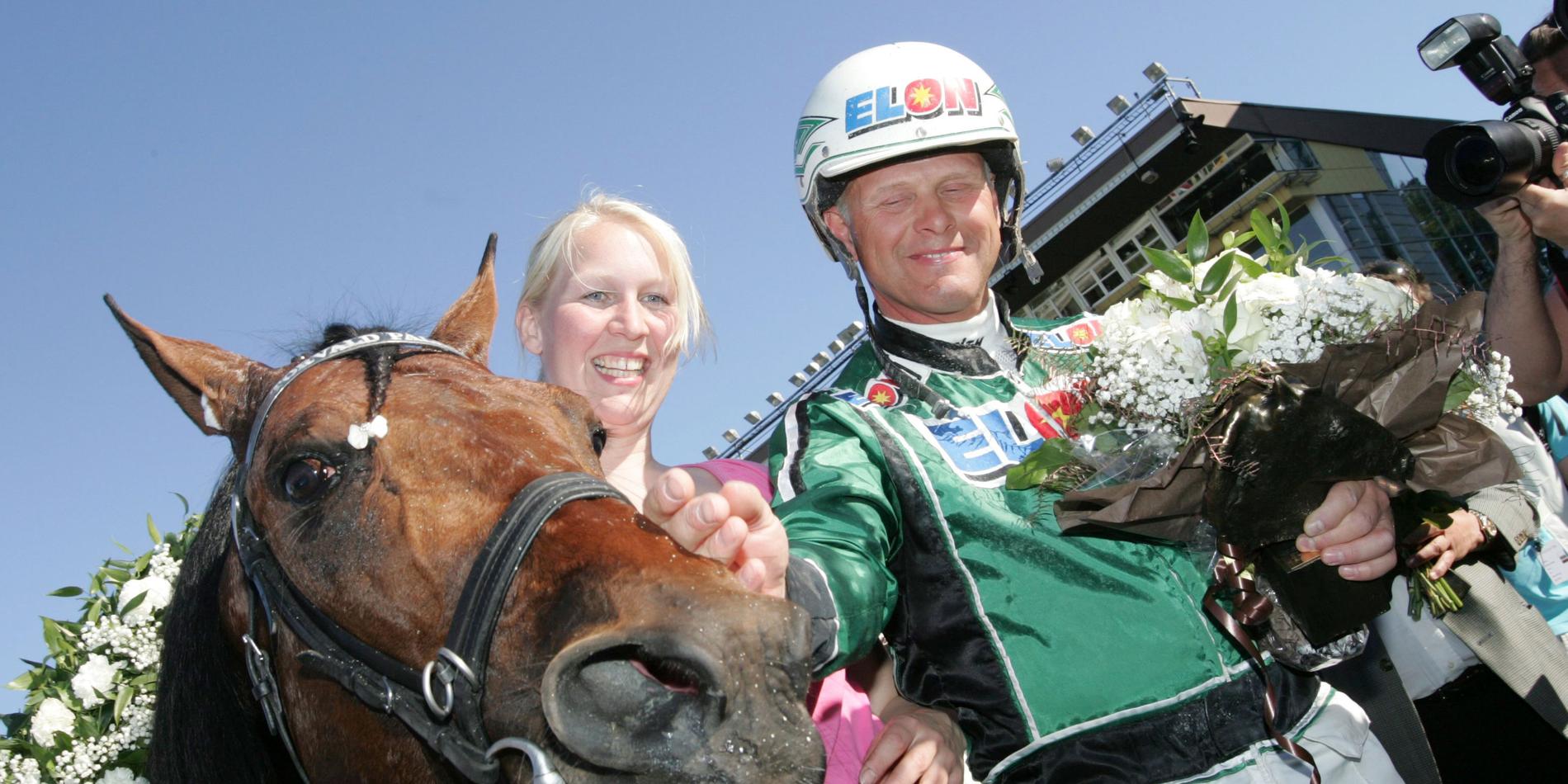 2009 körde Åke in 44 miljoner på svensk mark och vann bland annat Elitloppet med Torvald Palema, men håller bedriften i USA som vassare då det gäller att vara på topp vid exakt rätt tillfällen. 
