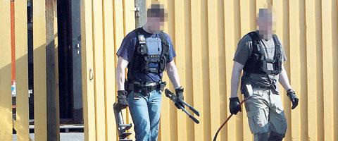 Polisen slog till mot Hells Angels lokaler i Umeå och Luleå samtidigt som man stormade klubben i Göteborg.