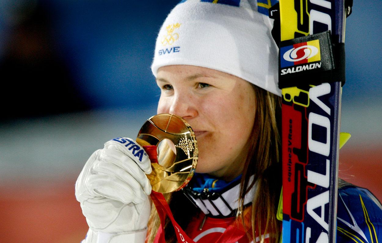 2006 I Turin kommer så det första (och enda) guldet i OS. Guldet bärgas i slalom.