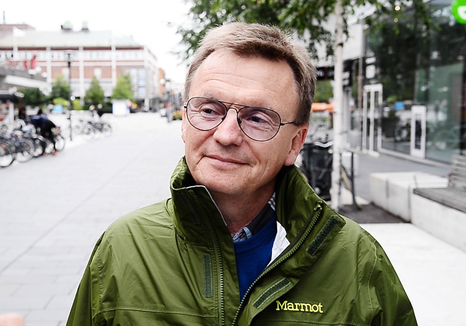 Björn Persson, 57.