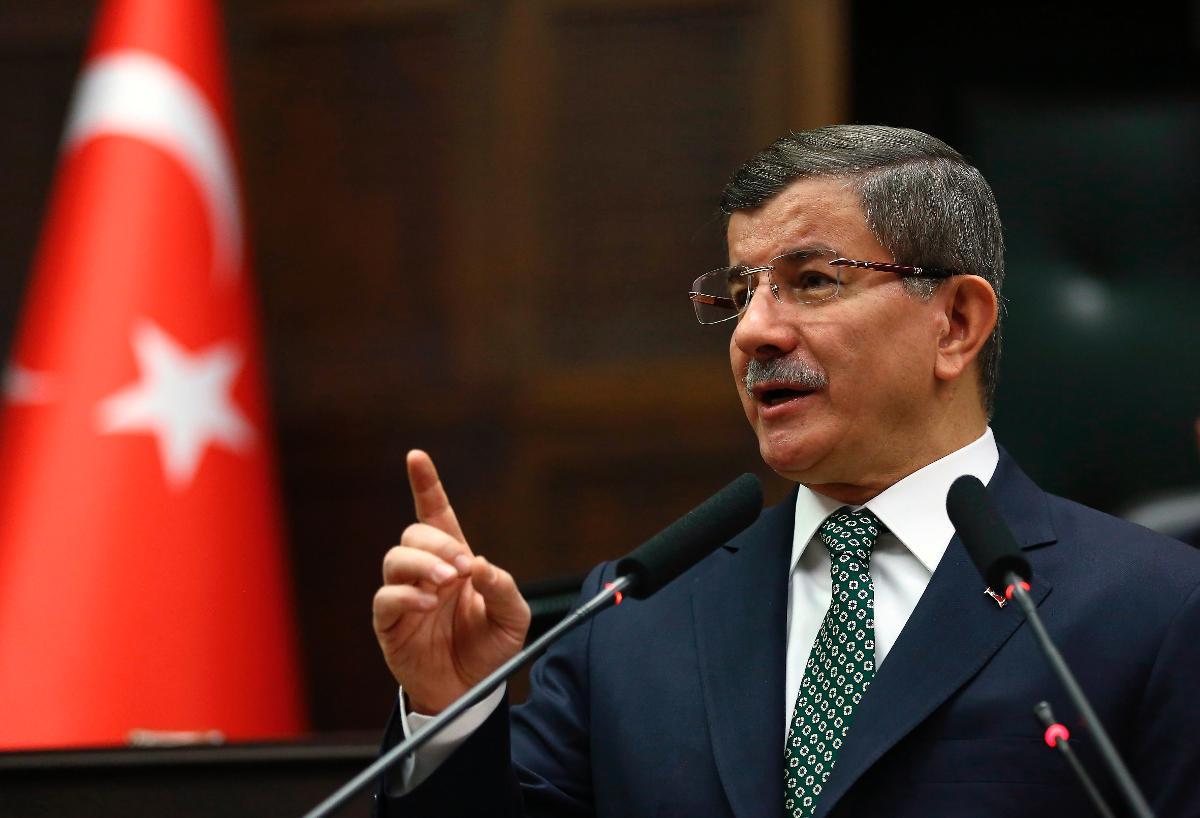 Turkiets premiärminister Ahmet Davutoglu fick föra fram landets krav i natt.