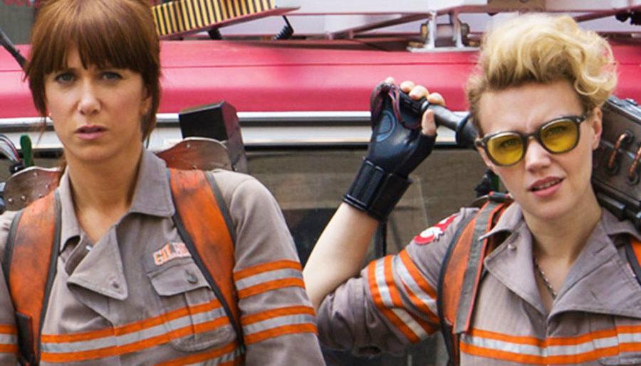 Kristen Wiig och Kate McKinnon i ”Ghostbusters” (2016).
