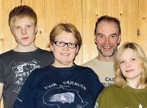 Familjen Broman: Sonen Timo, mamma Lotta, pappa Pentti och dottern Mirjami.
