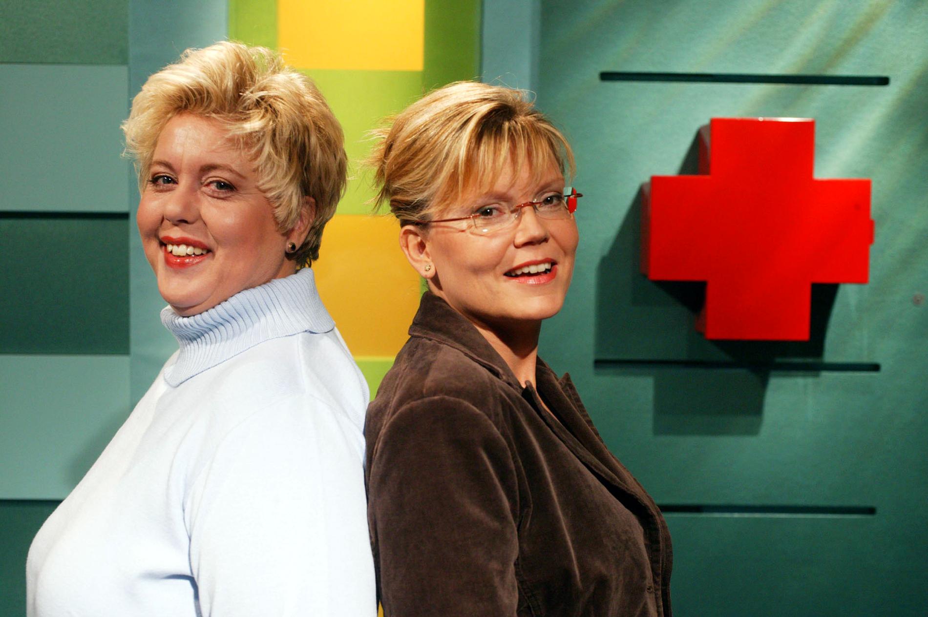 Suzanne Axell och Gunilla Hasselgren i ”Fråga doktorn” på SVT.