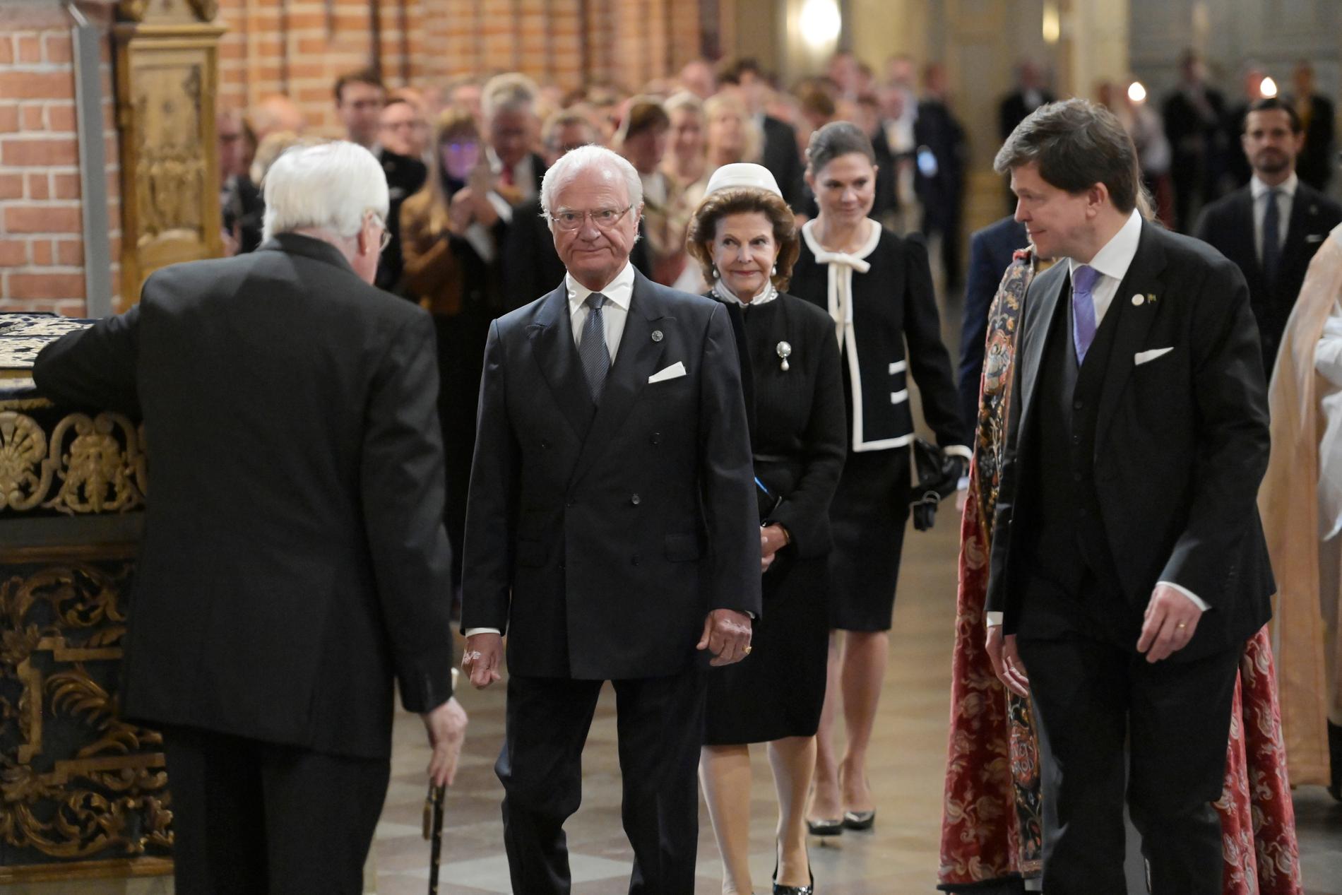 Kung Carl XVI Gustaf, drottning Silvia och talman Andreas Norlén (M).