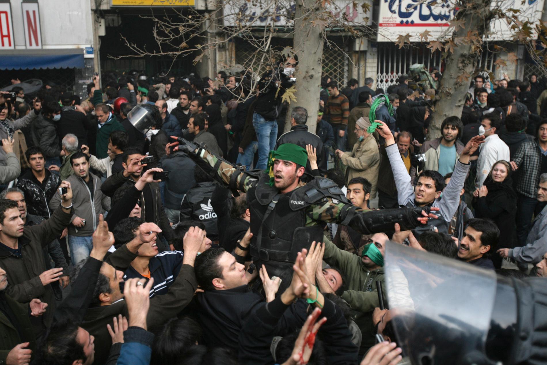 Demonstrationer mot regeringen i Iran år 2009. ARKIVBILD